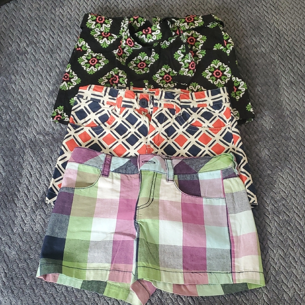 3 Crazy 8 Trendy Patterned Shorts Set